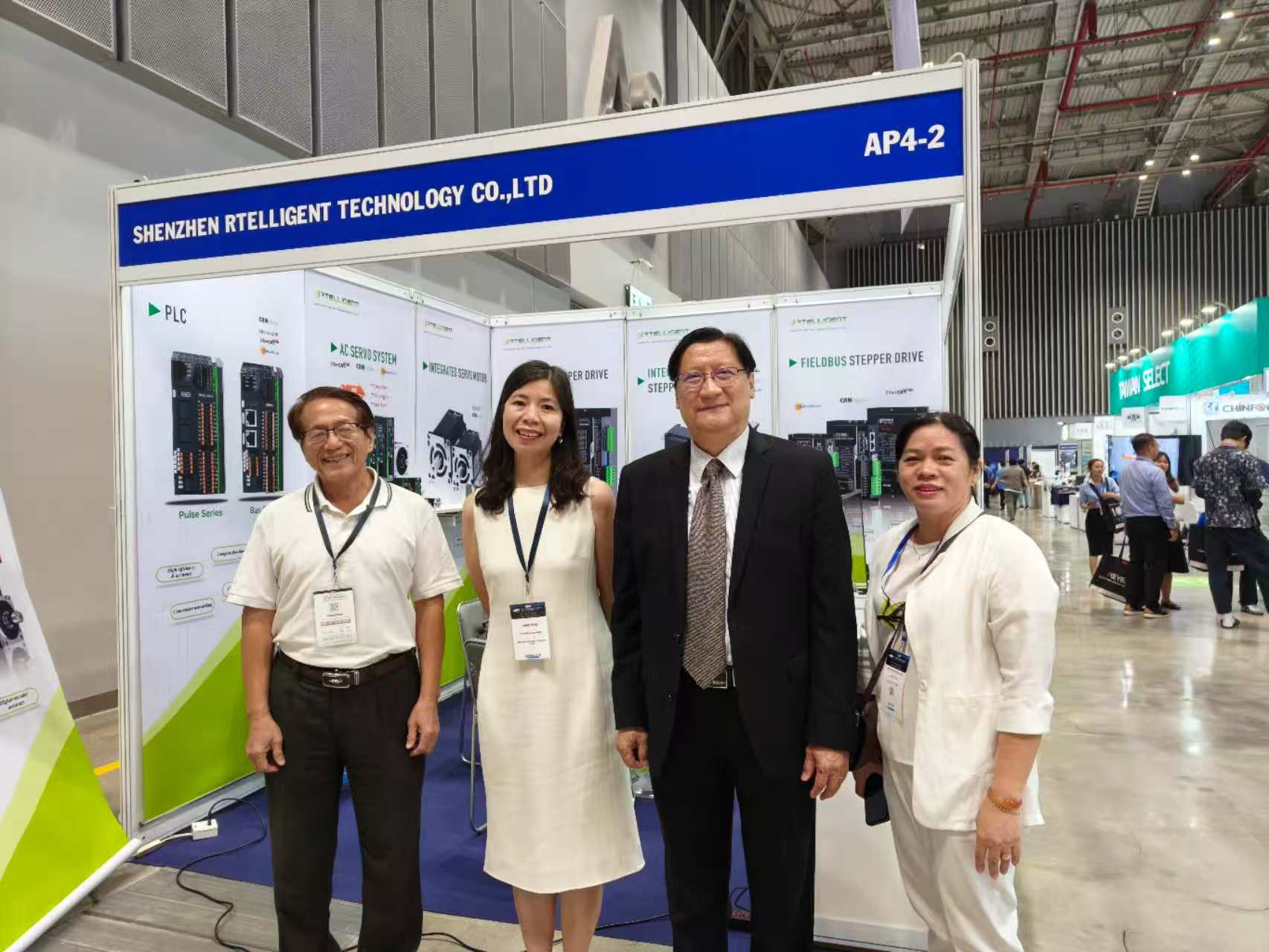 越南自动化协会主席(配合文案放在协会主席莅临展台那段下面）